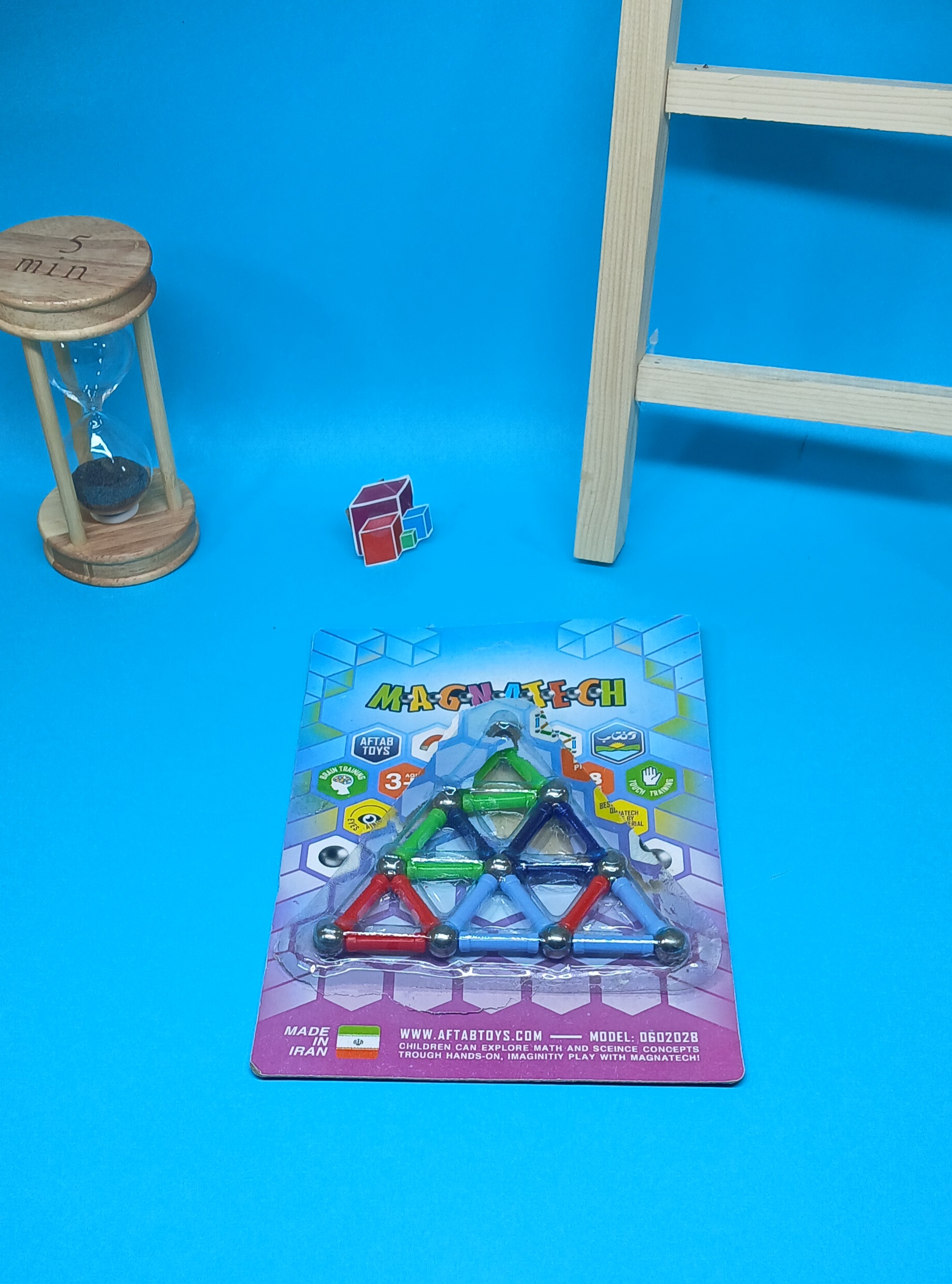 مگناتگ 28 قطعه روکارتی