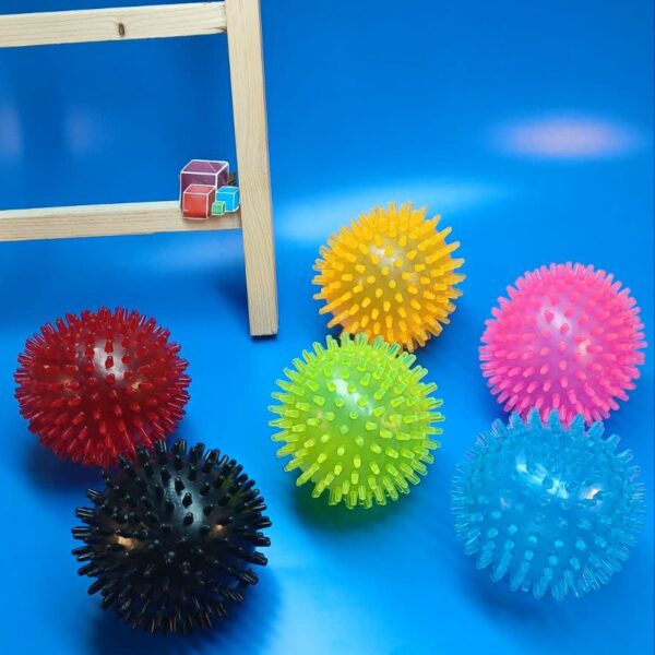 توپ خاردار جغجغه ای