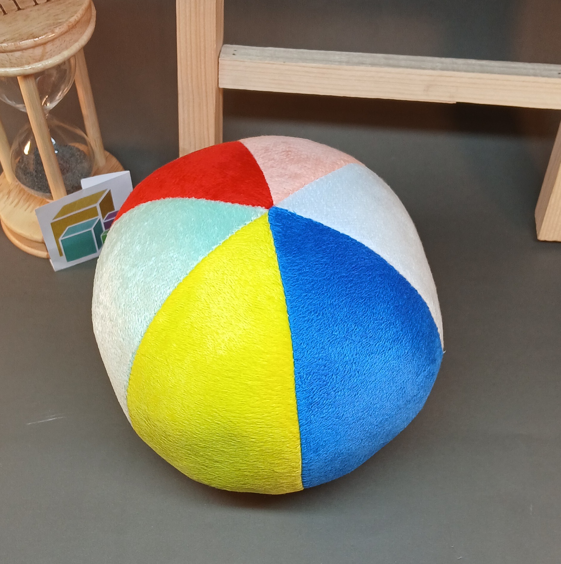 توپ پارچه ای آپارتمانی (قطر ۱۵سانتی متر)